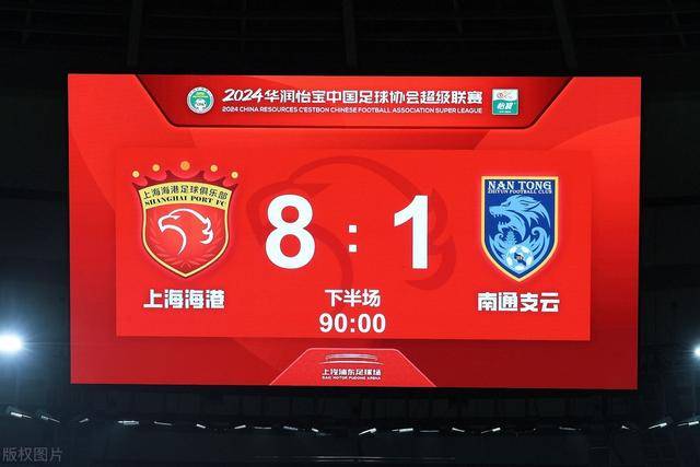 罗梅罗当众挽留梅西！39岁依旧巅峰，阿根廷全队盼其再踢几年！